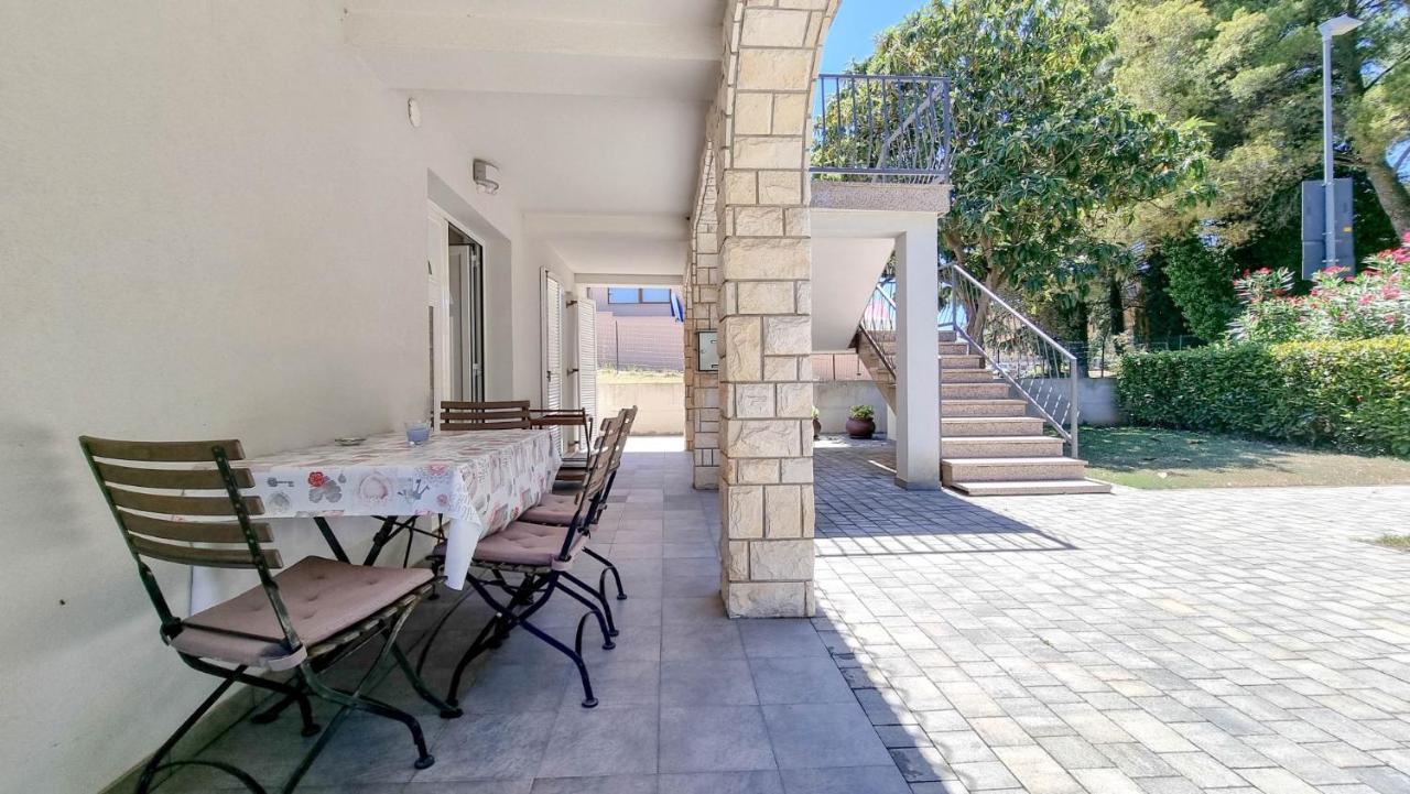 Ena Lejlighed Novigrad Istria Eksteriør billede