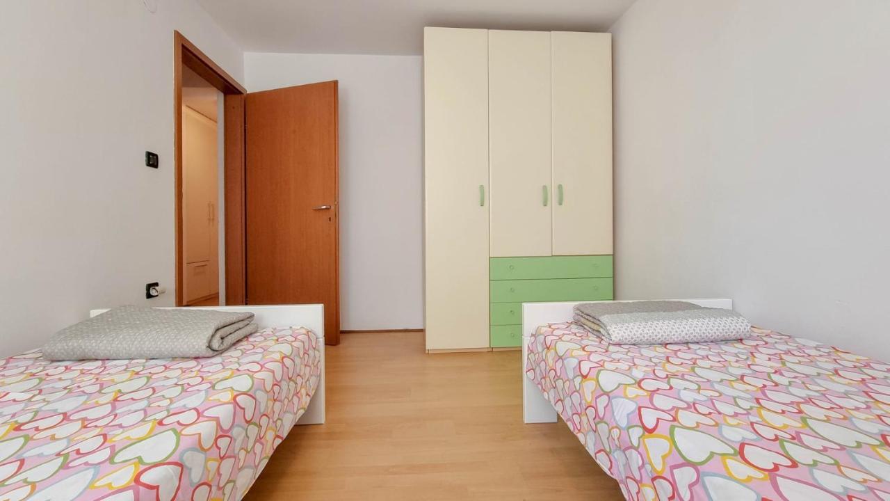 Ena Lejlighed Novigrad Istria Eksteriør billede